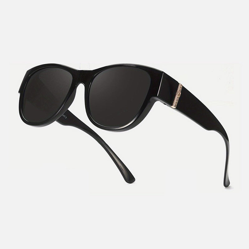 Black Frame-Grey Lens